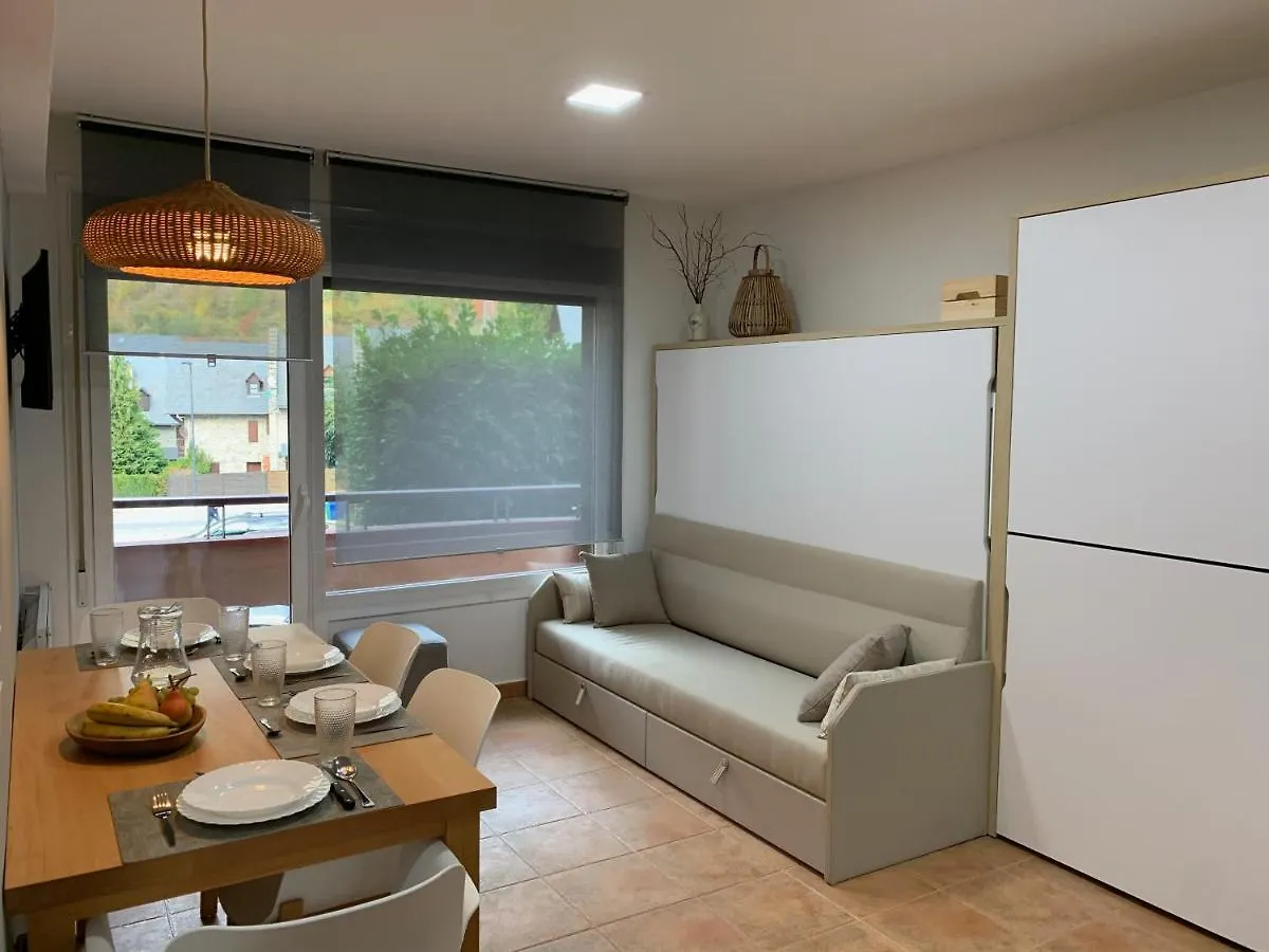 Apartament Reformat I Acollidor A Vielha, Ben Ubicat location